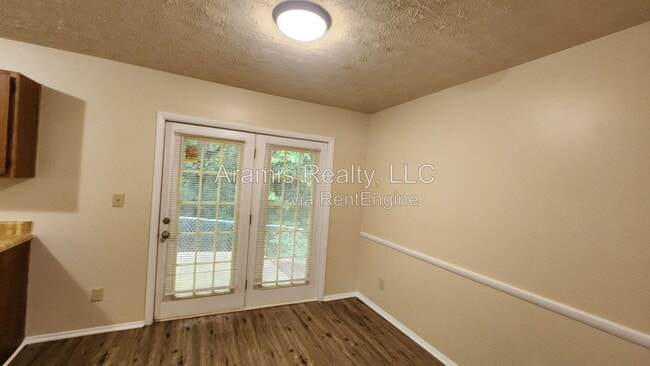 Foto del edificio - 2326 Highpoint Rd