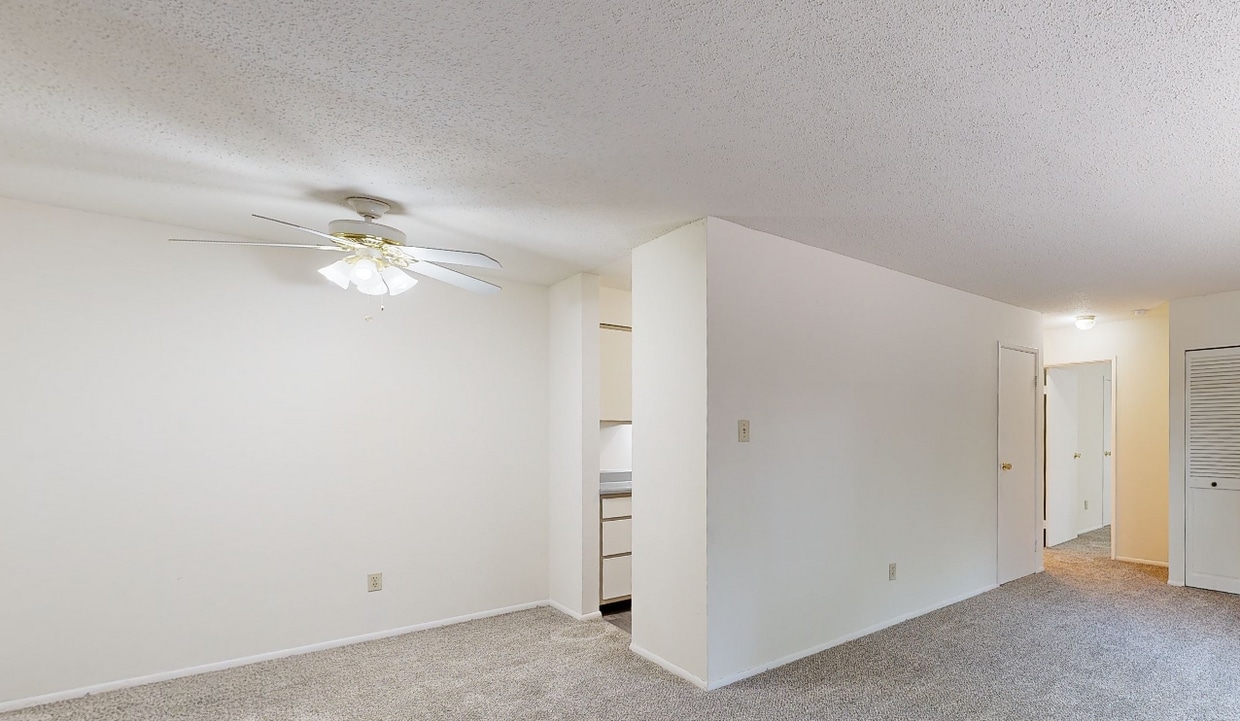 Photo - Stanford Place Apartments