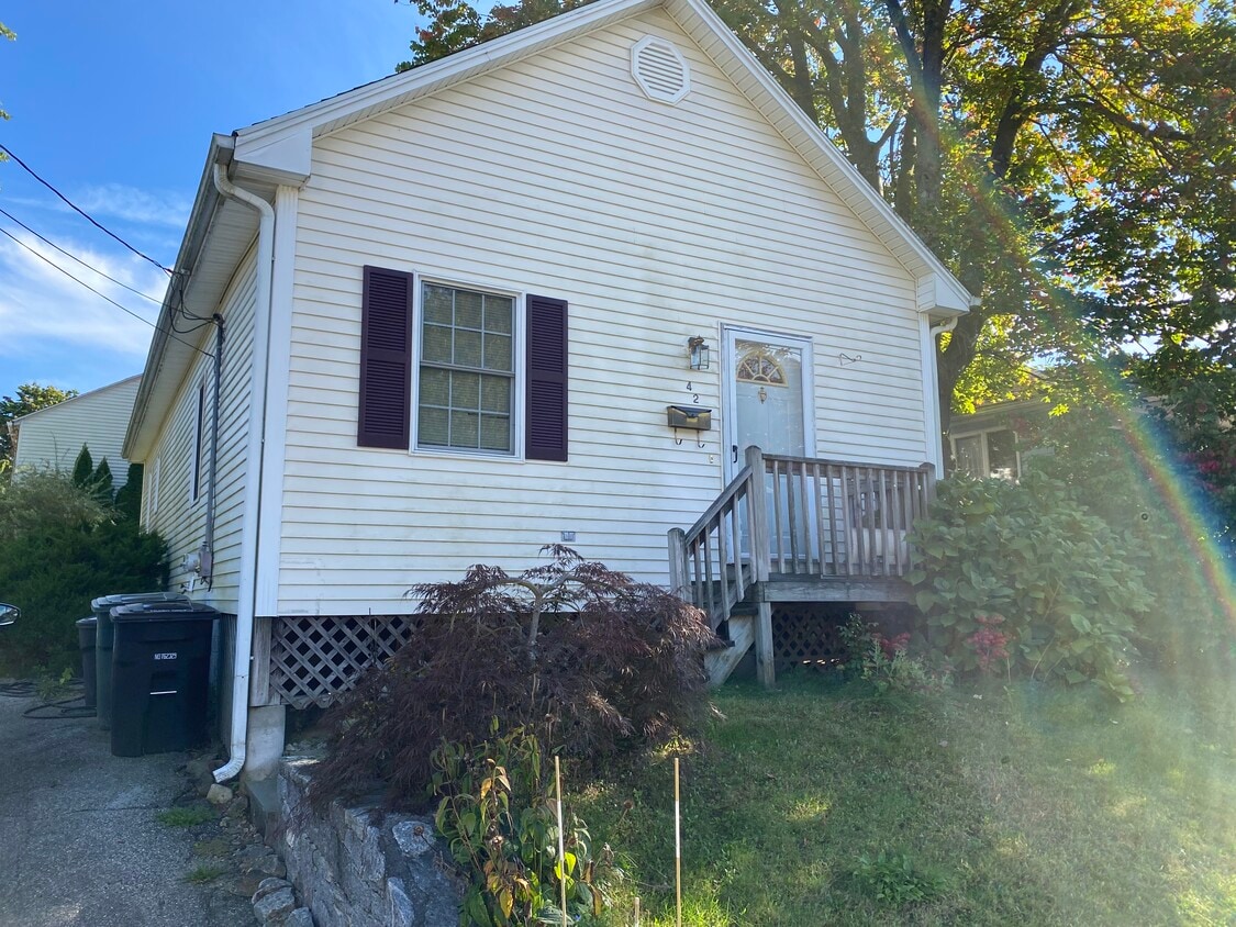 42 Overton Ave, Milford, CT 06460 House Rental in Milford, CT
