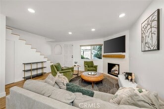 Building Photo - 2424 Santa Ana Ave