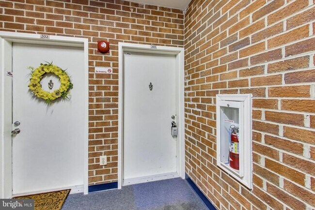 Foto del edificio - 18310 Streamside Dr