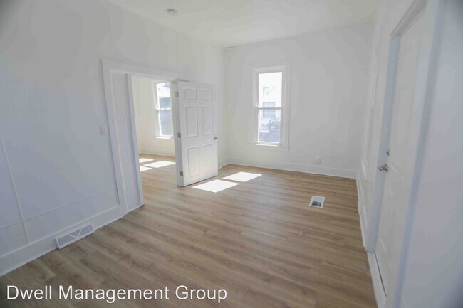 Building Photo - 2 br, 1 bath House - 222 9th Ave NW