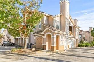 Building Photo - 18006 Villa Creek Dr