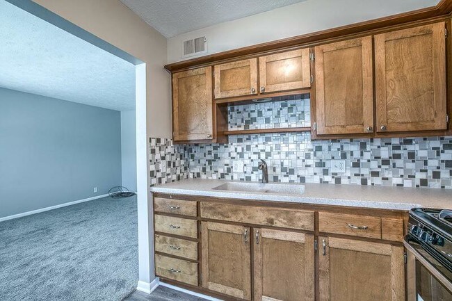 Foto del edificio - 4680 Harrison St