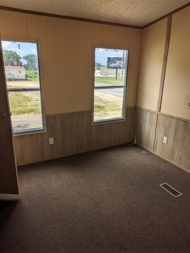 Building Photo - 932 US-278