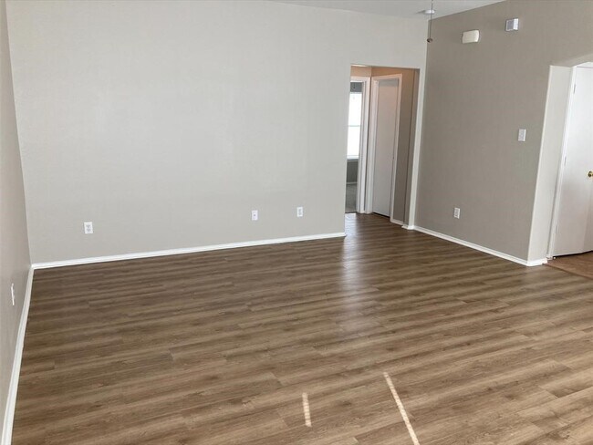 Foto del edificio - 14139 Concord Meadow Ln