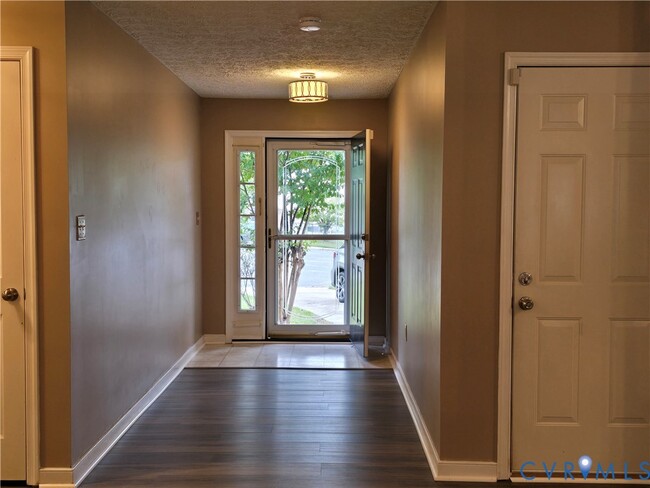 Building Photo - 5607 Jessup Station Pl