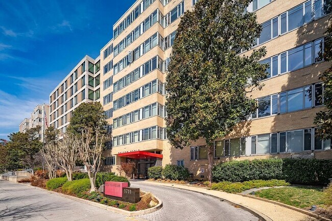 Building Photo - 1711 Massachusetts Ave NW