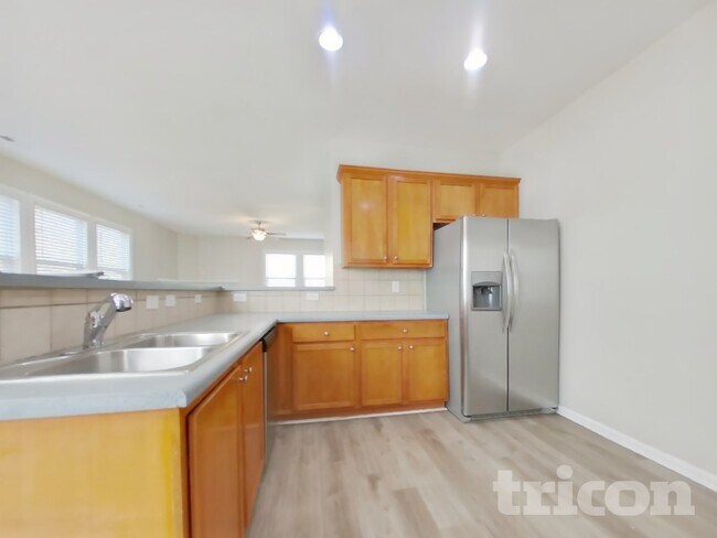 Foto del edificio - 5213 Inverness Ct