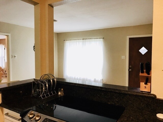 Foto del edificio - 3816 W Spurgeon St