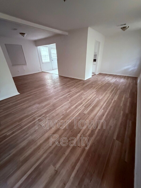 Foto principal - 3602 Suzanne Dr