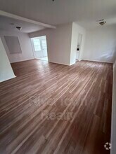 Building Photo - 3602 Suzanne Dr