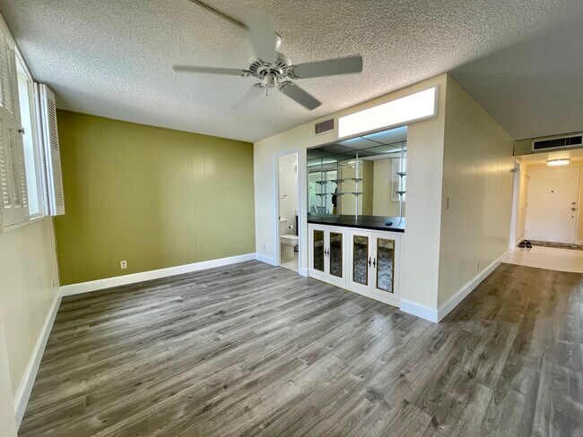 Foto del edificio - 6461 NW 2nd Ave