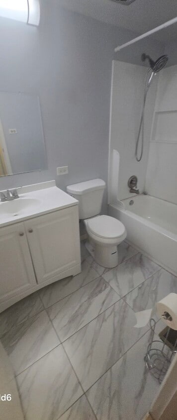 Foto del edificio - 550 Washington Blvd