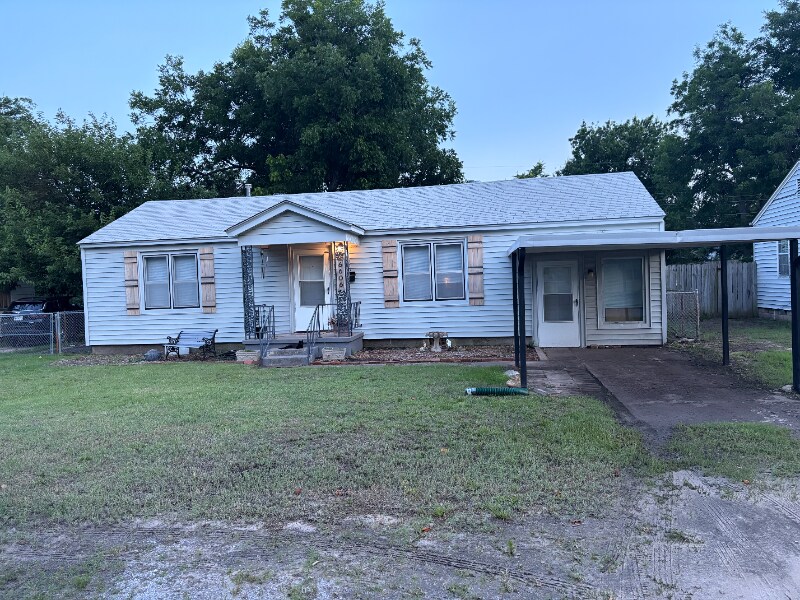 Primary Photo - 6606 NW 33rd St