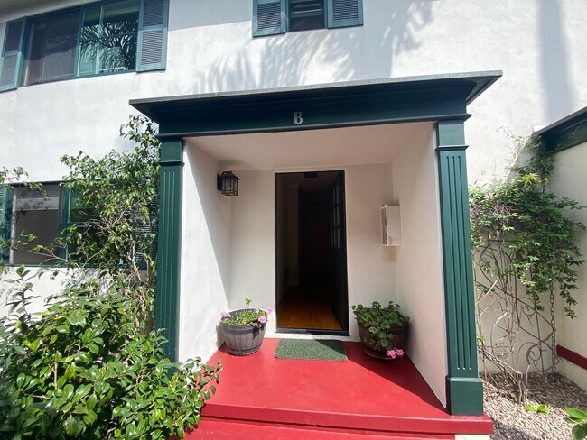 Foto del edificio - 1035 Orilla Del Mar Dr
