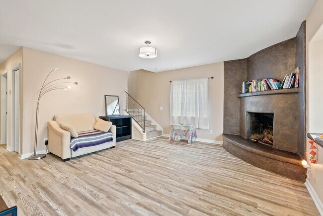 Foto del edificio - 531 Dufour St