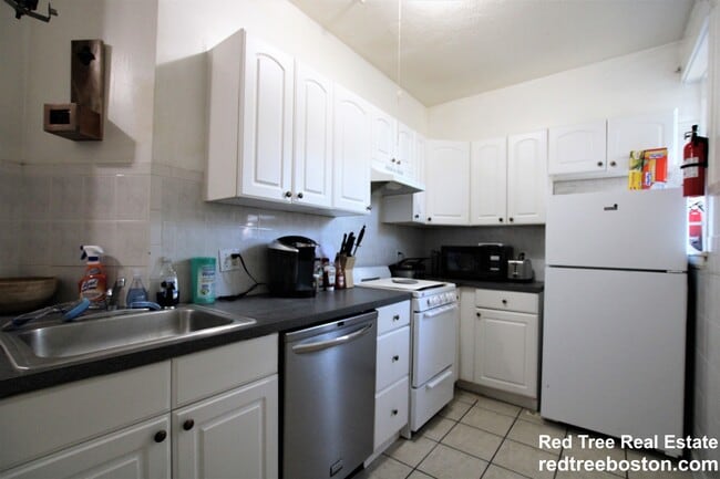 Building Photo - 316 Saint Paul St