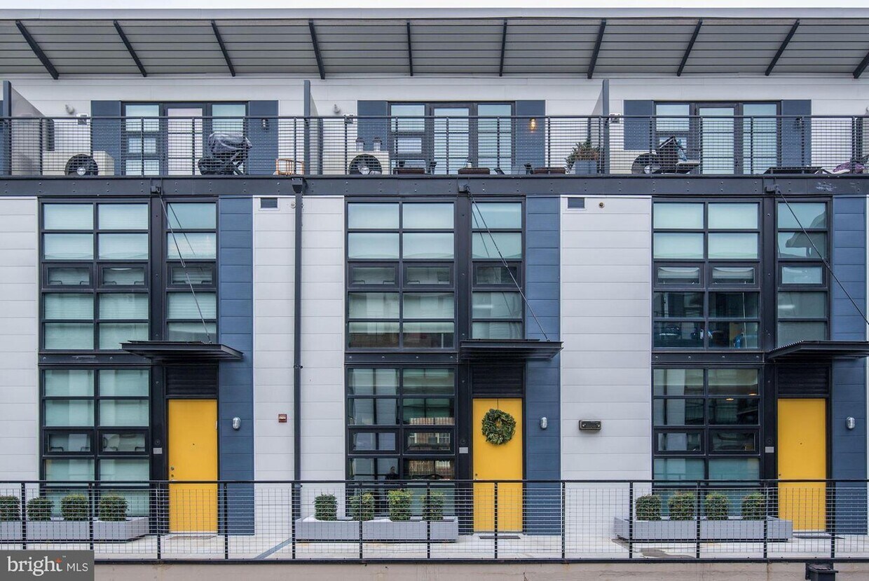 Foto principal - 2125 14th St NW