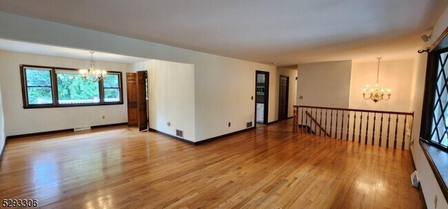 Foto del edificio - 500 Red School Ln