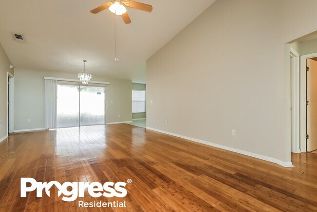 Building Photo - 219 Lookout Dr