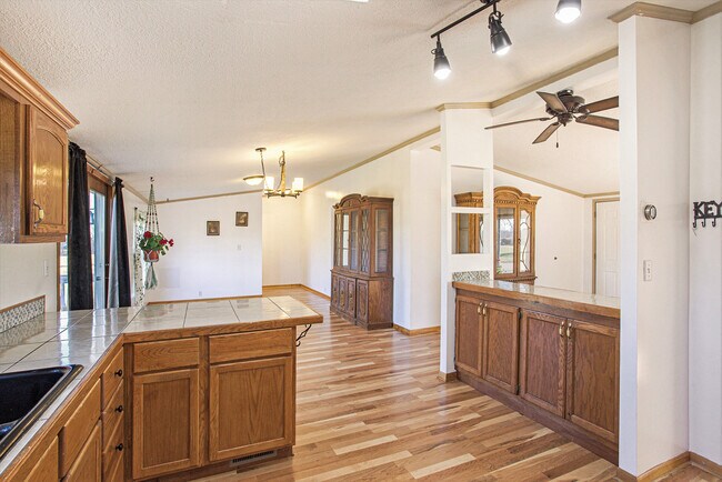 Building Photo - 3885 Luce Rd