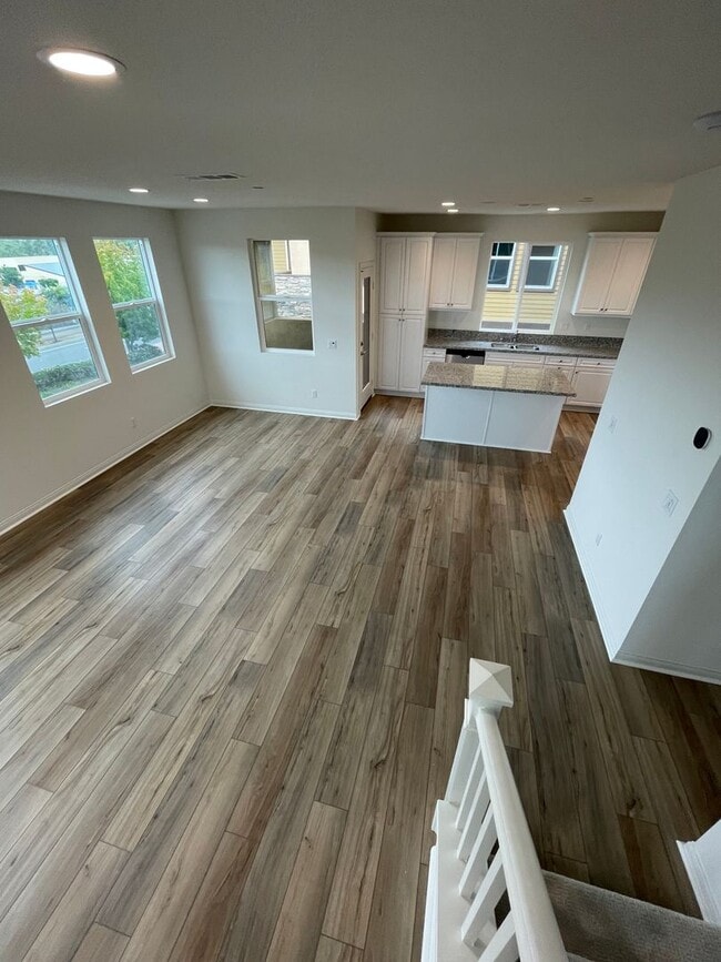 Foto del edificio - 3 Bed 3 Bath Townhouse in San Marcos - Brand New