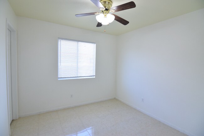 Foto del edificio - 30 Pullman Pl Blvd