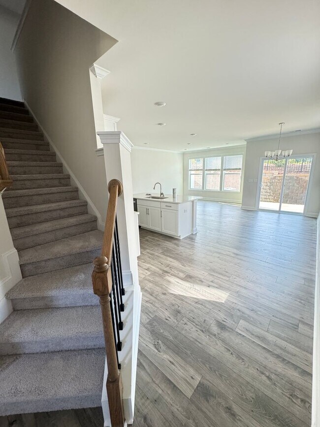 Building Photo - New 3bed/2.5ba Townhome in Huntersville cl...