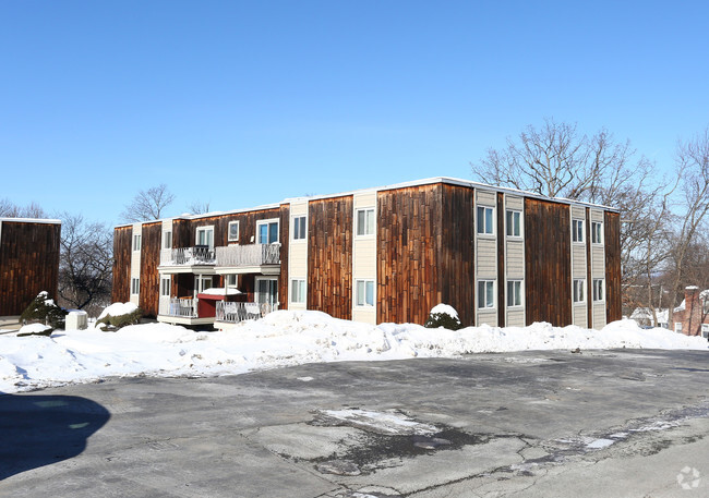 Building Photo - Brafferton Square Apartments