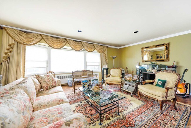 Building Photo - 265 Bayberry Dr