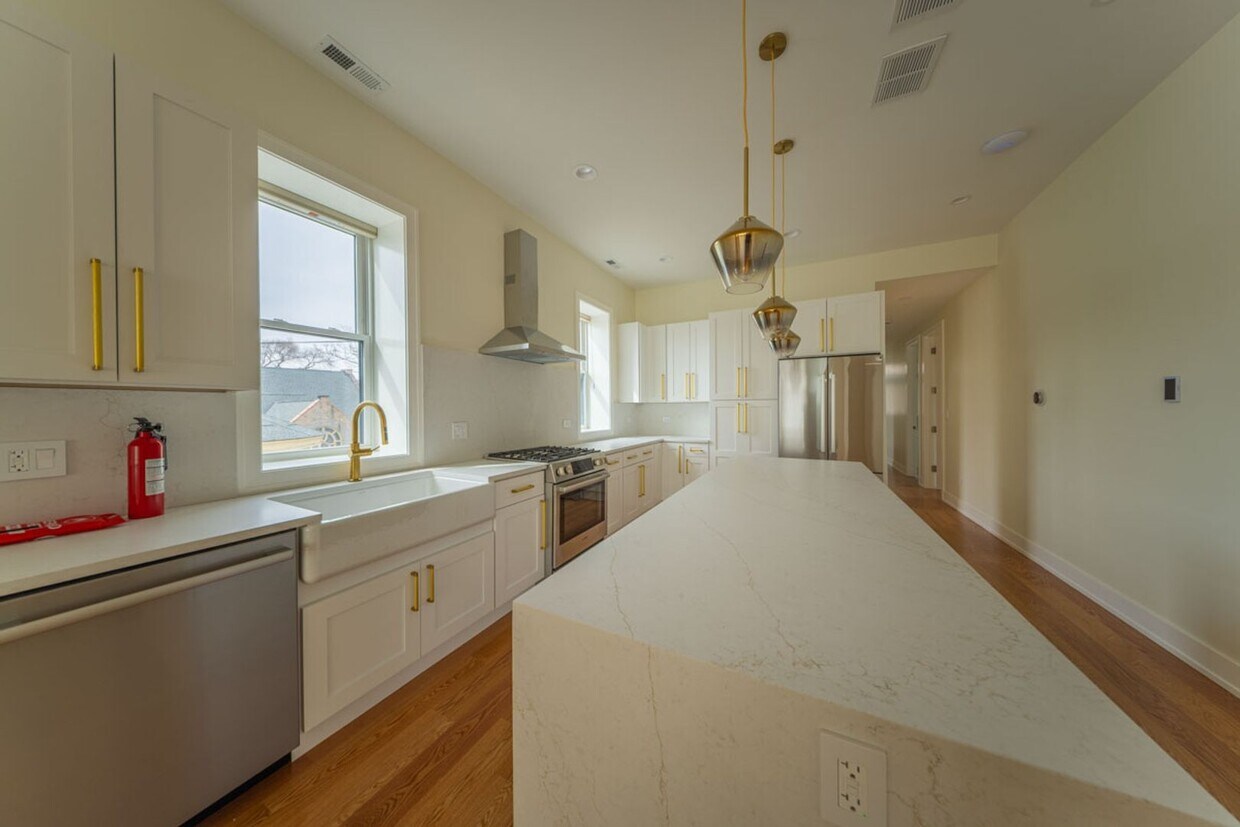Foto principal - Luxurious 3b/2b + Den Living in Lincoln Park