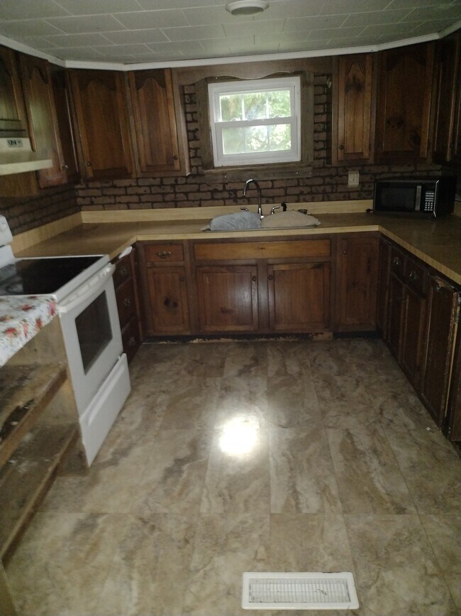 Foto del edificio - 6475 Mountaineer Hwy