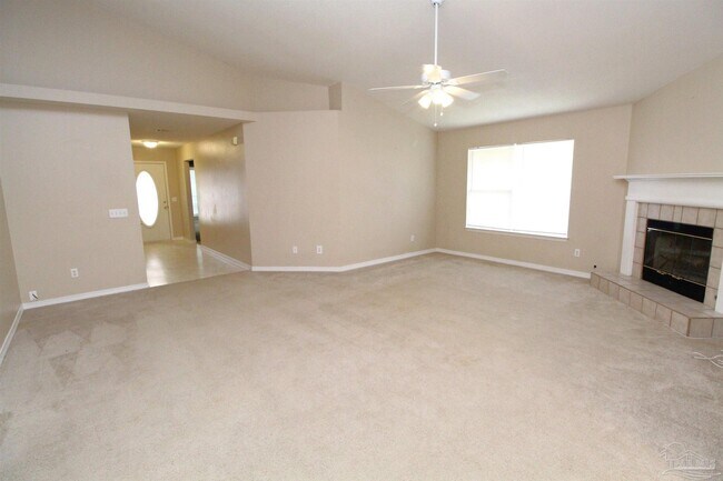 Foto del edificio - 1261 Greystone Ln