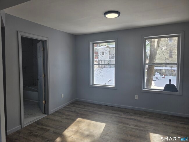 Building Photo - 46 Ward St