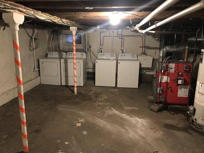 Building Photo - 28 Sicard St