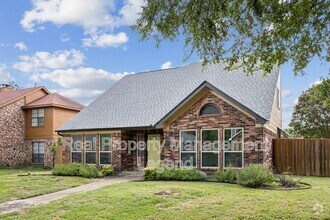 Building Photo - 817 Sewell Dr