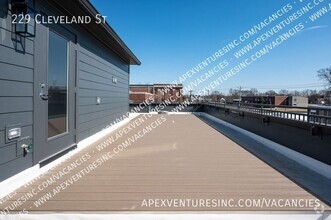 Building Photo - 229 Cleveland St