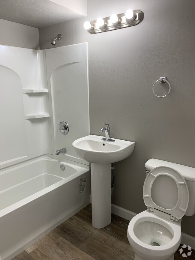 Low Apartments for Rent in Moundville MO 9 Rentals