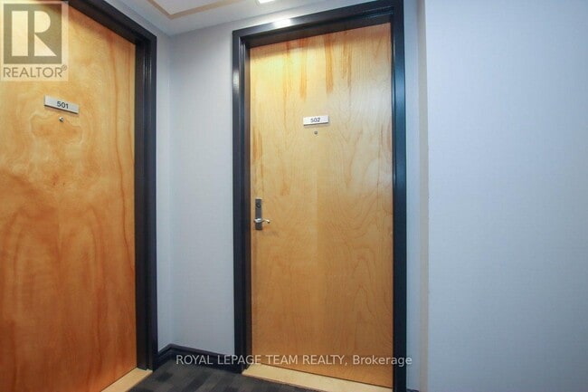 Building Photo - 250 Lett St