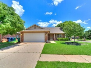 Building Photo - 18100 Calle Way