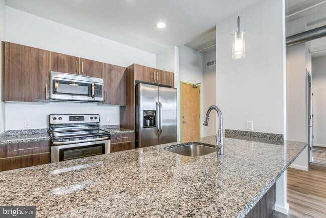 Foto del edificio - 4800 Brown St