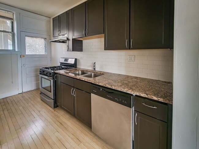 Foto del edificio - 5103 N Winchester Ave