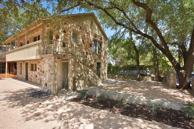 Foto del edificio - 612 Cliff Dr