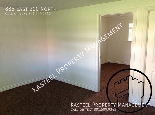 Foto del edificio - 885 E 200 N