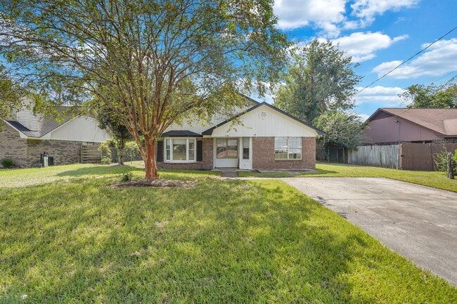 Foto del edificio - 734 Timber Ridge Trail