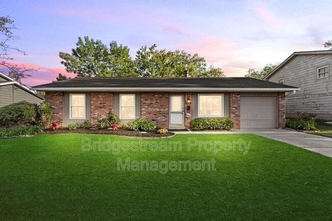 Photo - 924 Tradewind Dr House