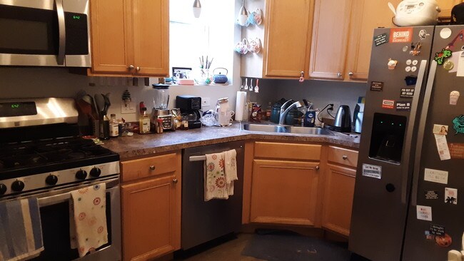 Foto del edificio - 2312 N Greenview Ave