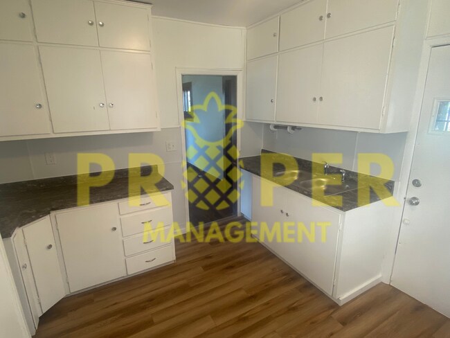 Foto del edificio - 3 bedroom 1 bathroom
