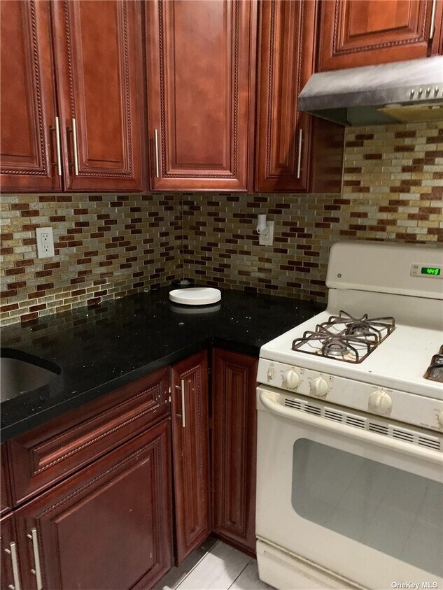 Foto principal - 106-11 Northern Blvd